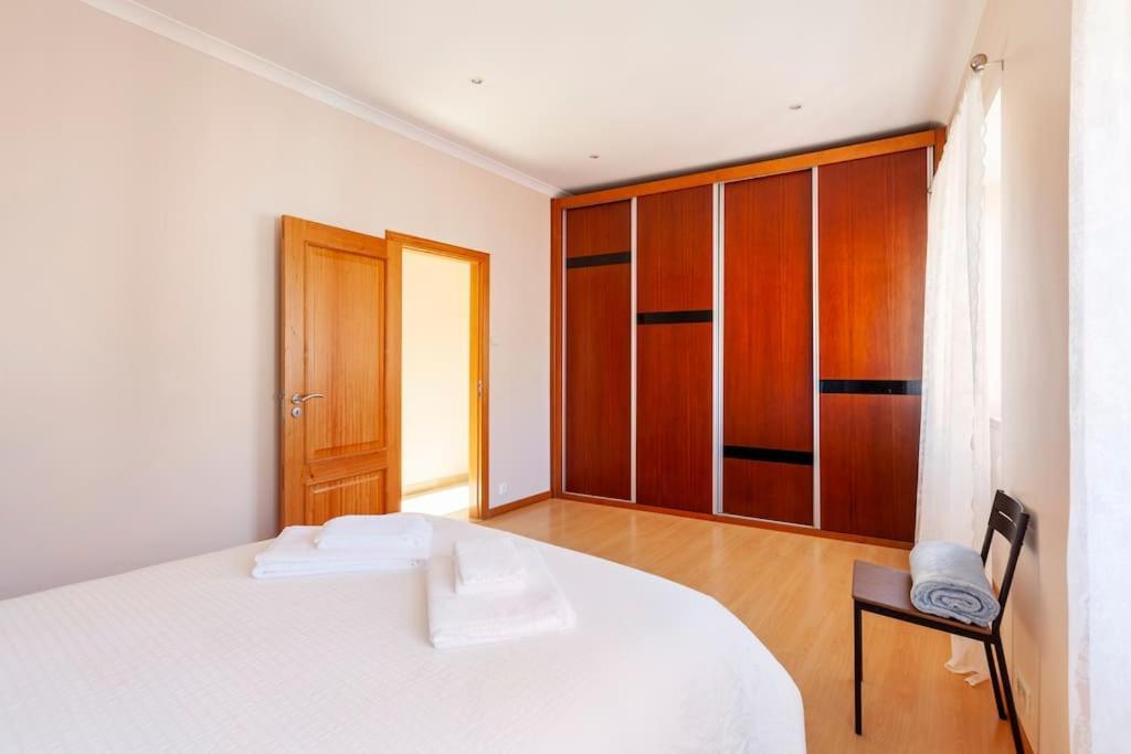 Charming 120M² In Historic Center Lägenhet Lamego Exteriör bild