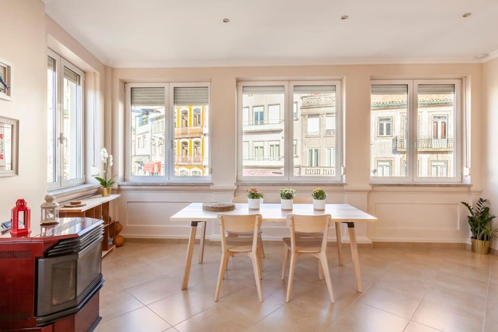 Charming 120M² In Historic Center Lägenhet Lamego Exteriör bild